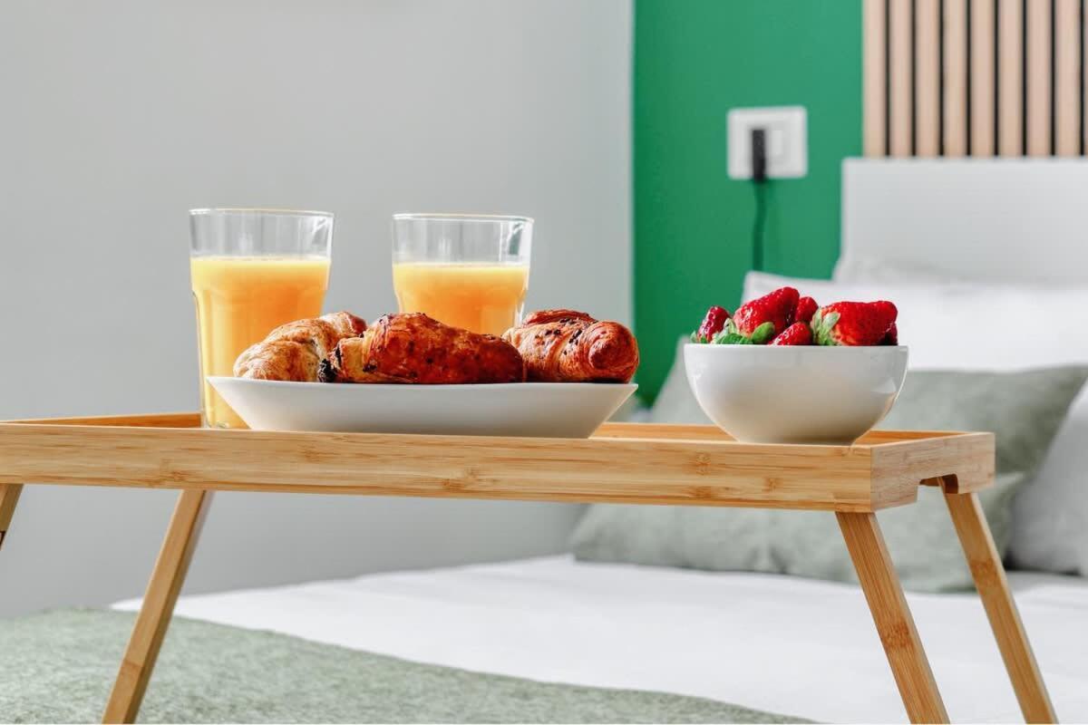 Oasis Suite - Subway 50 Meters Just 5 Minutes From Duomo Milano Ngoại thất bức ảnh