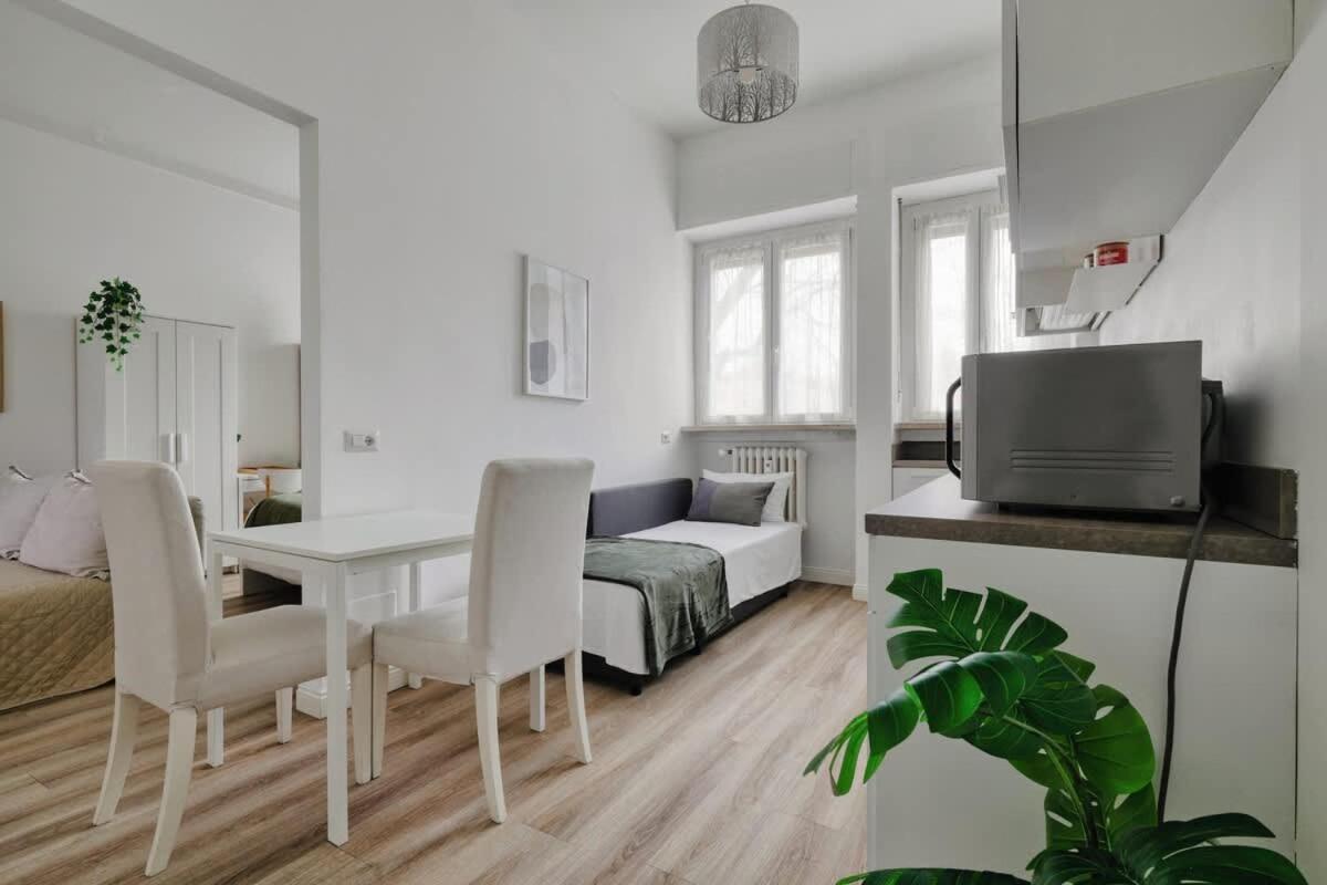Oasis Suite - Subway 50 Meters Just 5 Minutes From Duomo Milano Ngoại thất bức ảnh
